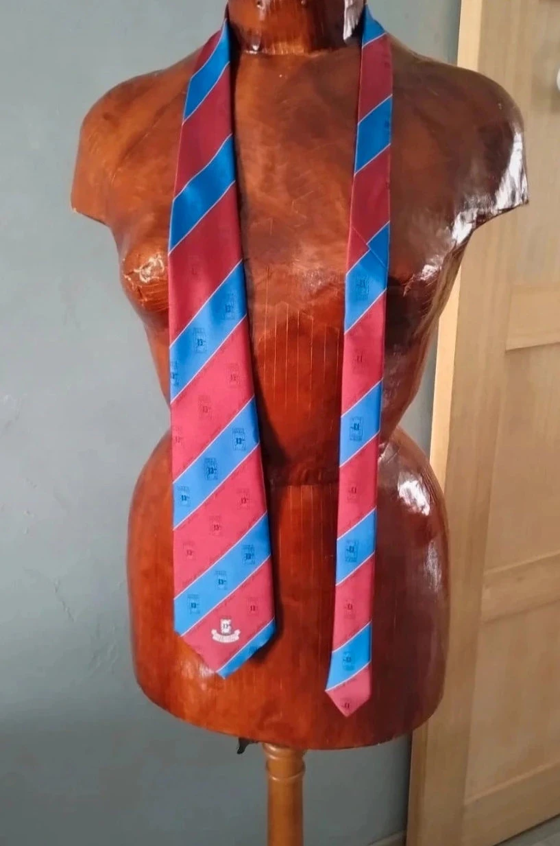 Cravate jubilé 73/98 Cornelia james neckwear